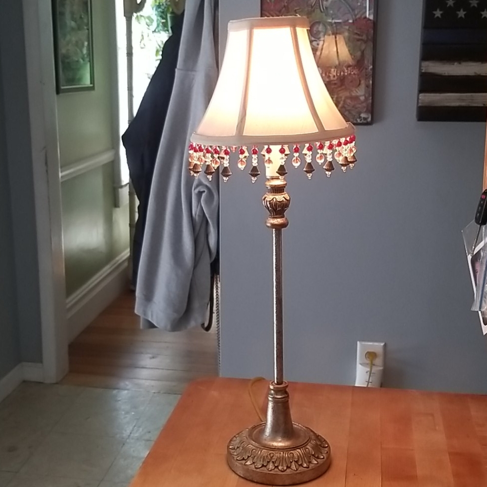 STUNNING Vintage Lamp